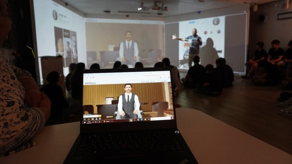 Immersive-Room-to-Bring-Historical-Figures